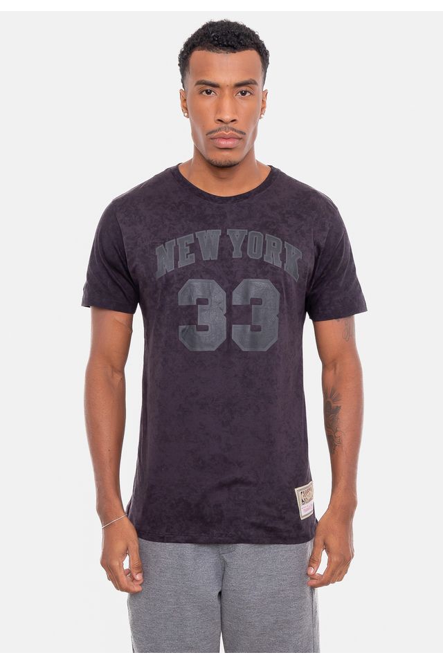 Camiseta-Mitchell---Ness-Name-And-Number-Patrick-Ewing-Preta Camiseta-Mitchell---Ness-Name-And-Number-Patrick-Ewing-Preta