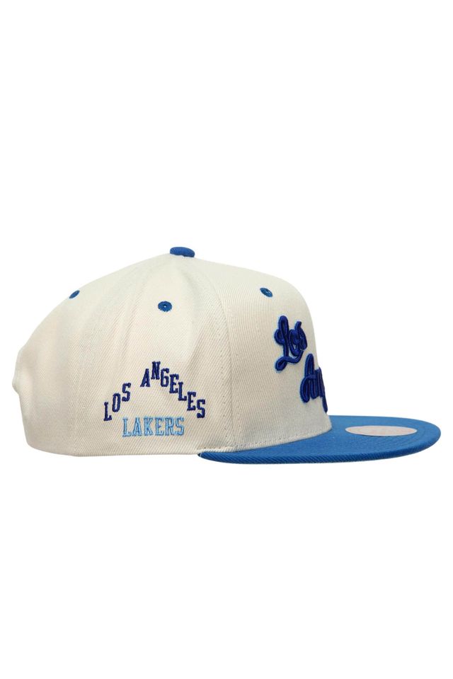 Bone-Mitchell---Ness-Aba-Reta-Off-White