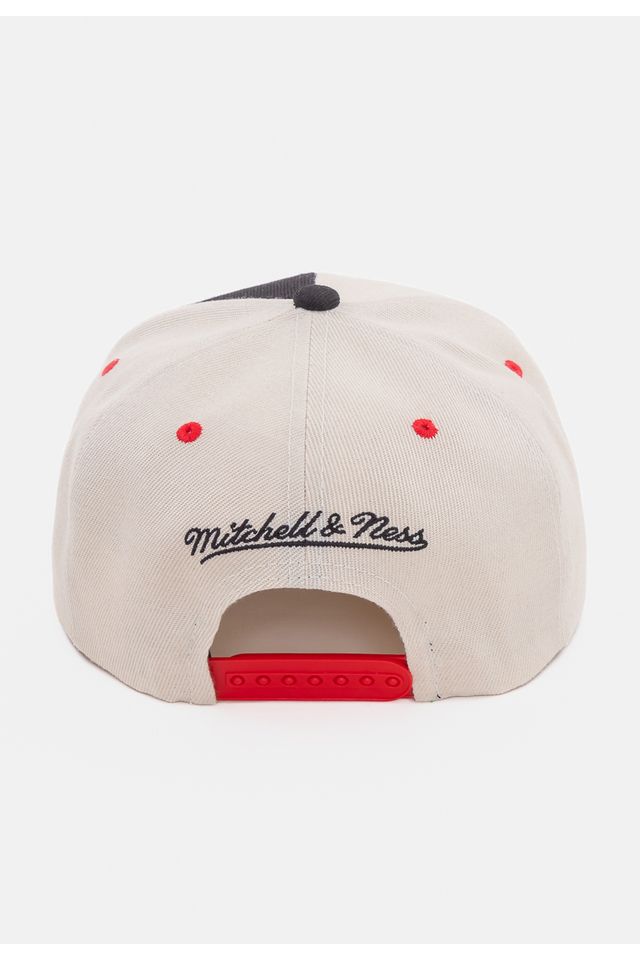 Bone-Mitchell---Ness-Aba-Reta-Chicago-Bulls-Off-White