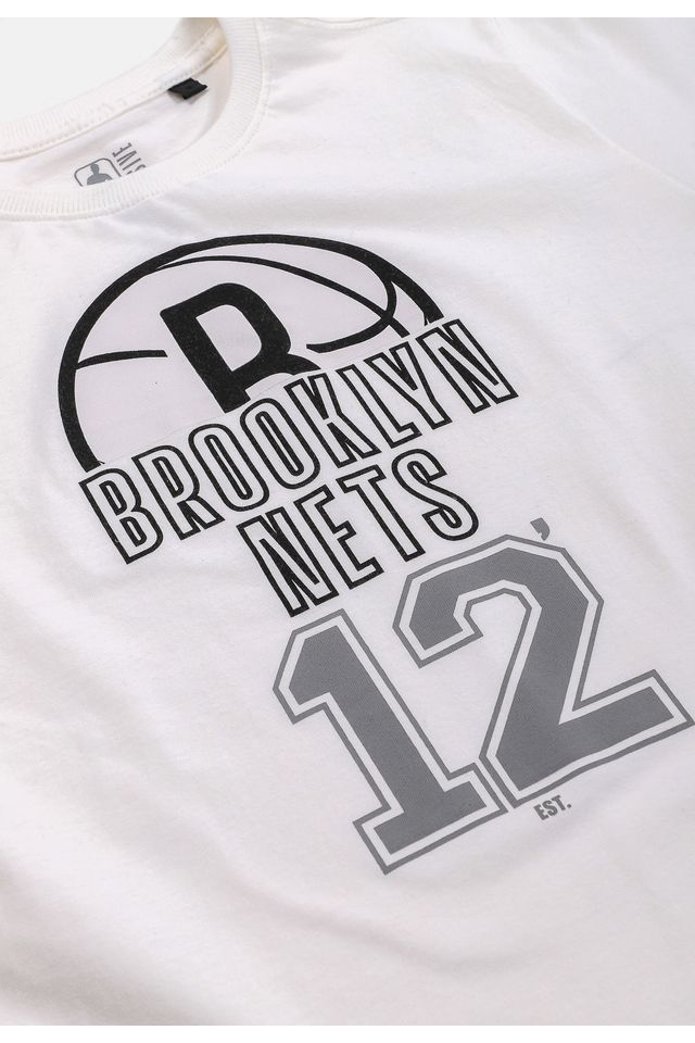 Camiseta-NBA-Juvenil-Half-Logo-Brooklyn-Nets-Branca-Off
