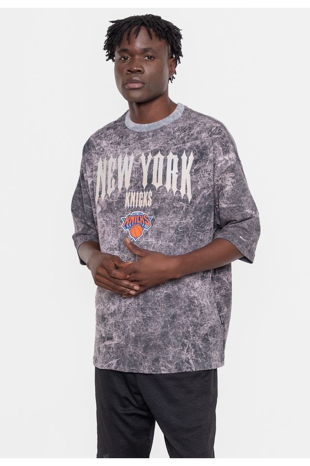 Camiseta-NBA-Oversized-Masculina-Gothic-Team-New-York-Knicks-Preta