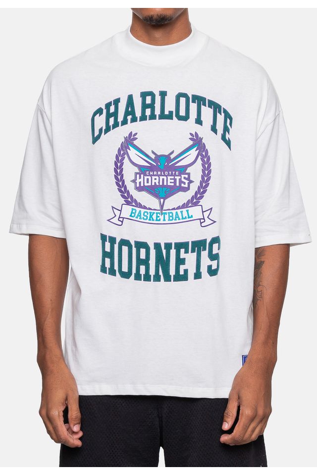 Camiseta-NBA-Oversized-Armorial-Charlotte-Hornets-Off-White
