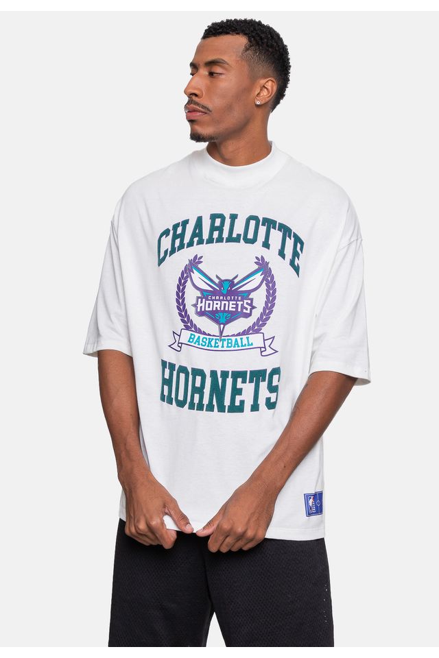 Camiseta-NBA-Oversized-Armorial-Charlotte-Hornets-Off-White