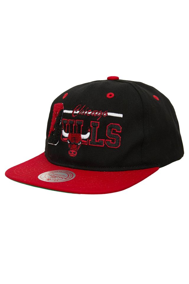 Bone-Mitchell---Ness-Varsity-Letter-Chicago-Bulls-Preto