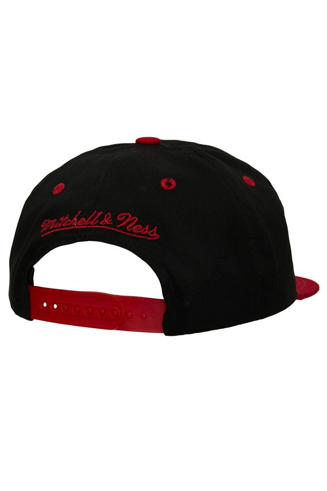 Bone-Mitchell---Ness-Varsity-Letter-Chicago-Bulls-Preto