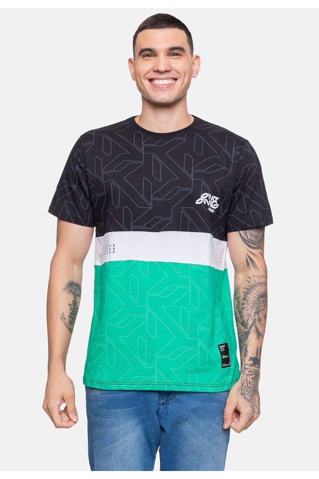 Camiseta-Onbongo-Masculina-Stay-Preta-com-Verde Camiseta-Onbongo-Masculina-Stay-Preta-com-Verde