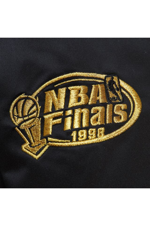 Jaqueta-Mitchell---Ness-MVP-Satin-Jacket-Chicago-Bulls-Preta