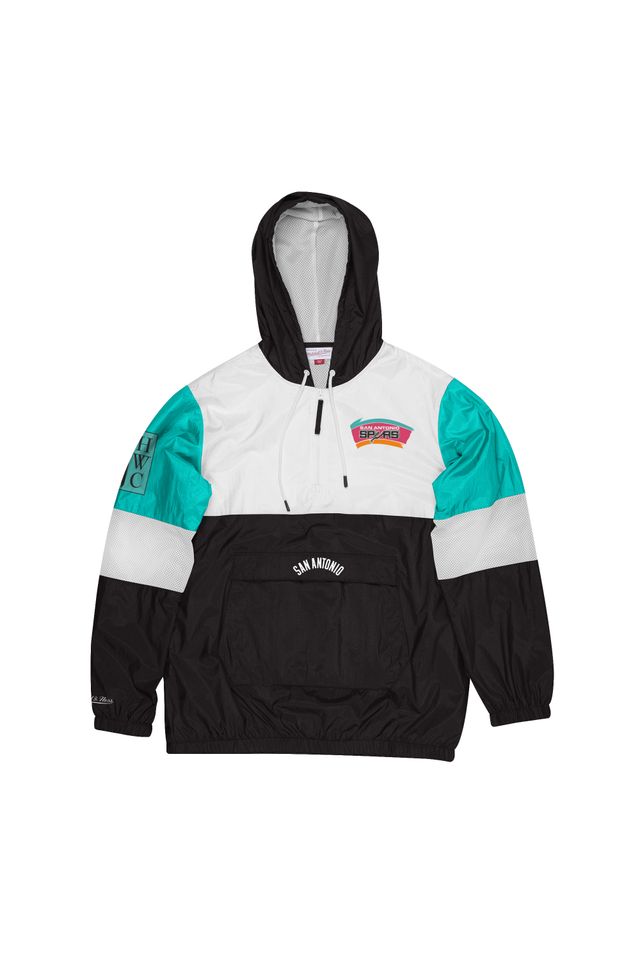 Jaqueta-Mitchell---Ness-Surprise-Windbreaker-San-Antonio-Spurs-Preta Jaqueta-Mitchell---Ness-Surprise-Windbreaker-San-Antonio-Spurs-Preta