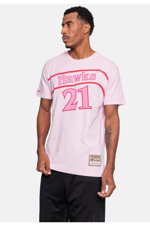 Camiseta-Mitchell---Ness-Atlanta-Hawks-Dominique-Wilkins-Rosa-Ballet Camiseta-Mitchell---Ness-Atlanta-Hawks-Dominique-Wilkins-Rosa-Ballet