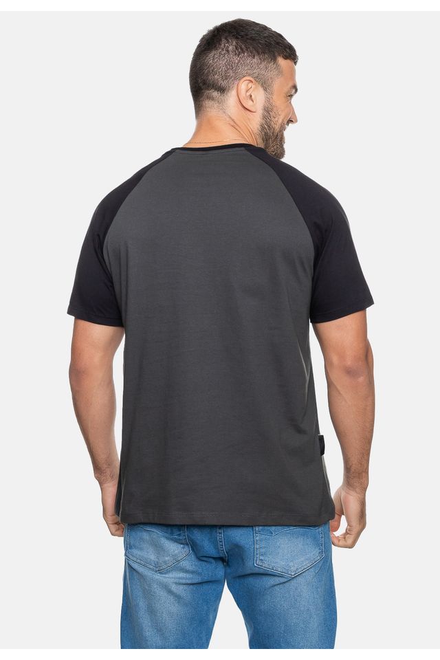 Camiseta-Fatal-Masculina-Raglan-Counter-Chumbo
