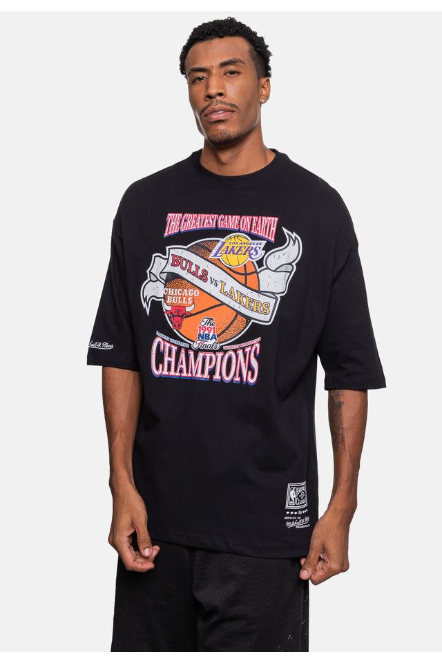 Camiseta-Mitchell---Ness-Estampada-Champions-Preta