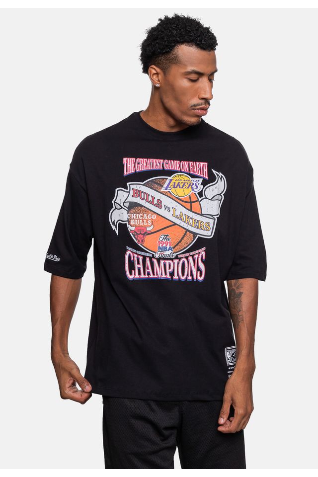Camiseta-Mitchell---Ness-Estampada-Champions-Preta