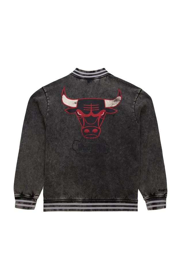 Jaqueta-Mitchell---Ness-Oversized-Varsity-Full-Snap-Chicago-Bulls-Preta