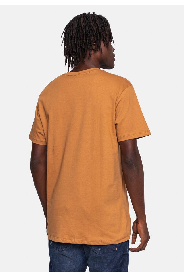 Camiseta-Fatal-Estampada-Marrom