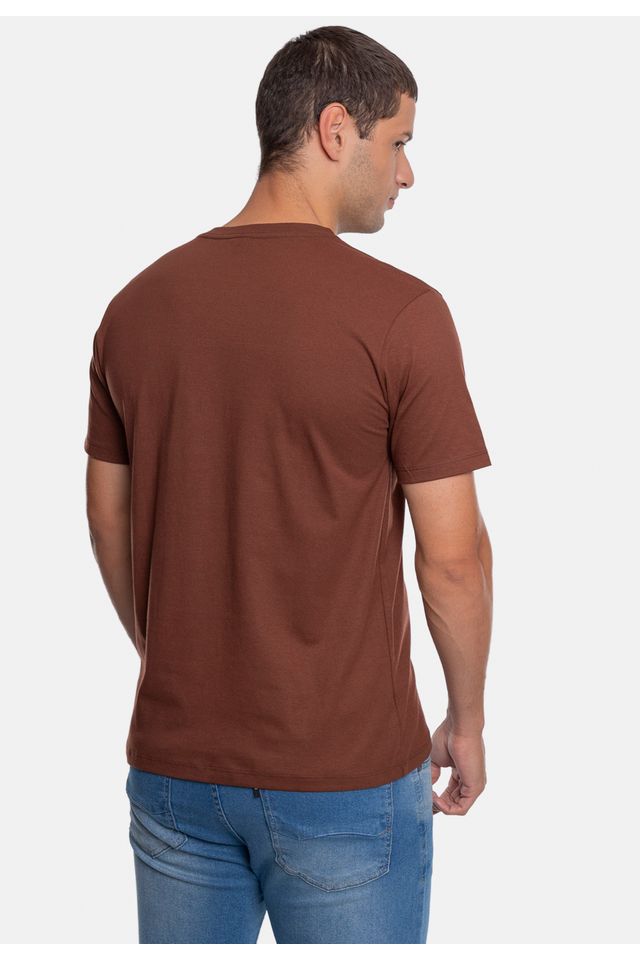 Camiseta-Fatal-Estampada-Marrom