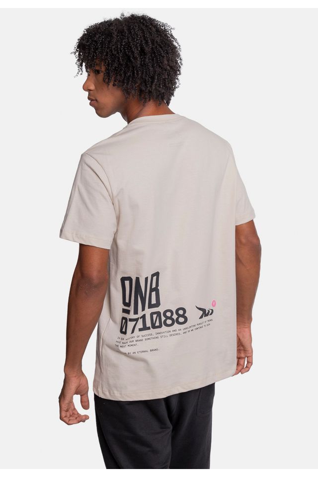 Camiseta-Onbongo-Estampada-Areia