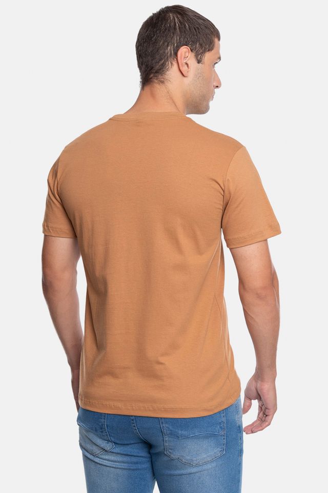 Camiseta-Fatal-Estampada-Marrom