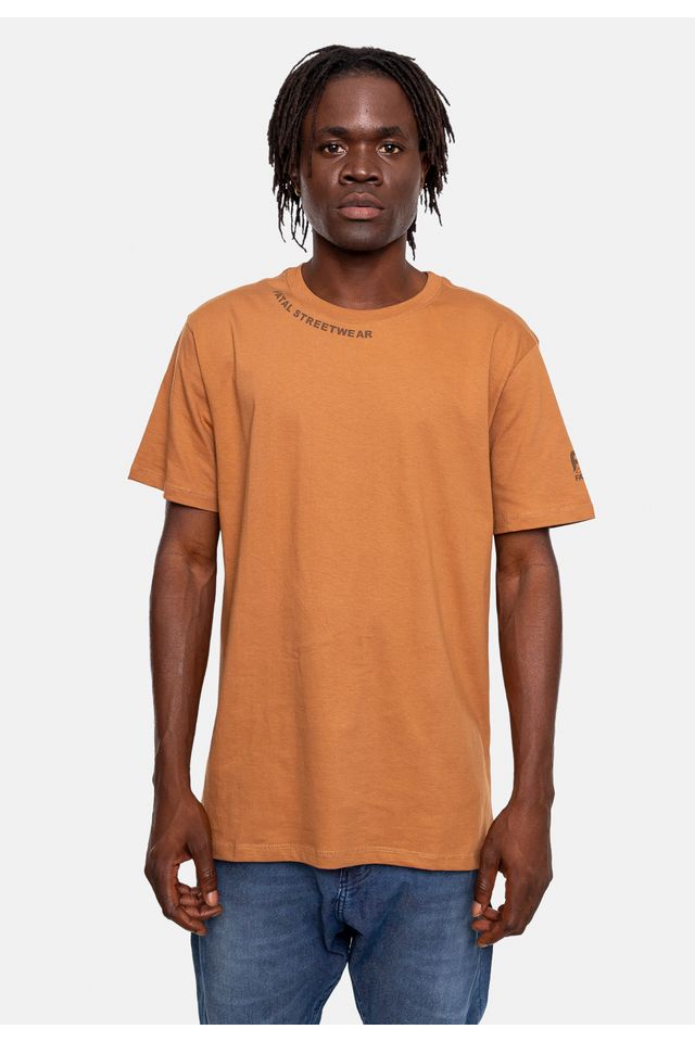 Camiseta-Fatal-Estampada-Marrom