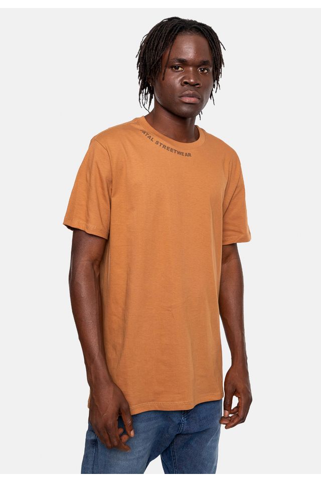 Camiseta-Fatal-Estampada-Marrom