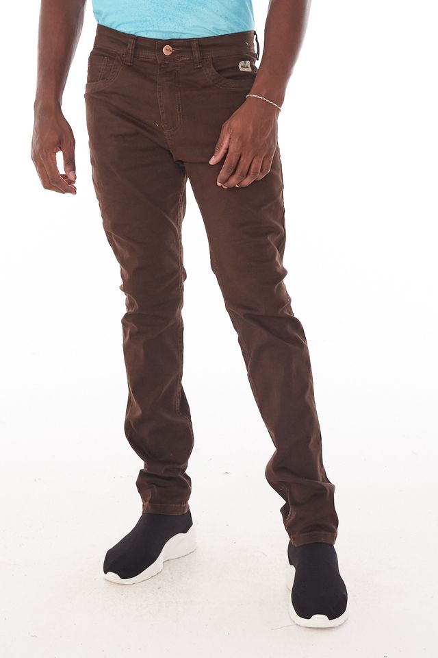 Calca-Fatal-Sarja-Color-Slim-Marrom