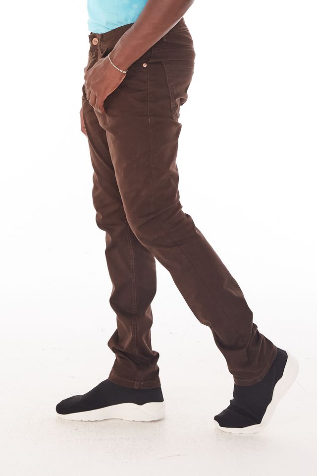 Calca-Fatal-Sarja-Color-Slim-Marrom