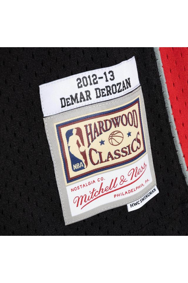 Regata-Mitchell---Ness-Swingman-Jersey-Toronto-Raptors-2012-13-Demar-Derozan-Preta