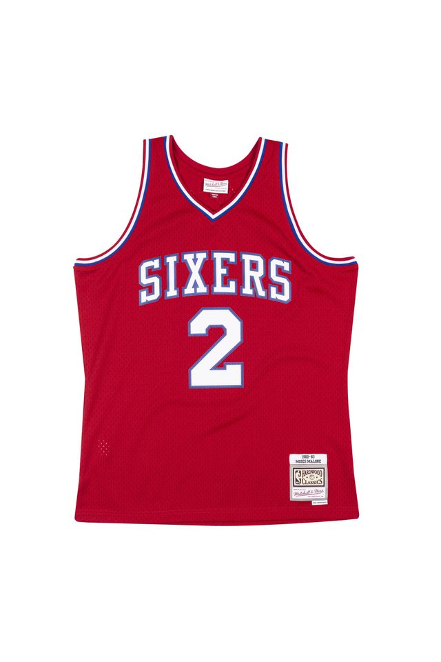 Regata-Mitchell---Ness-Swingman-Jersey-Philadelphia-76ers-1982-83-Moses-Malone-Vermelha