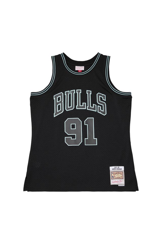 Regata Mitchell & Ness Glow In The Dark Swingman Jersey Chicago Bulls 1997-98 Dennis Rodman Preta - P Regata Mitchell & Ness Glow In The Dark Swingman Jersey Chicago Bulls 1997-98 Dennis Rodman Preta - P