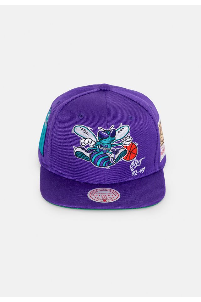 Boné Mitchell & Ness NBA Snapback Hardwood Classics Charlotte Hornets Roxo - ÚNICO