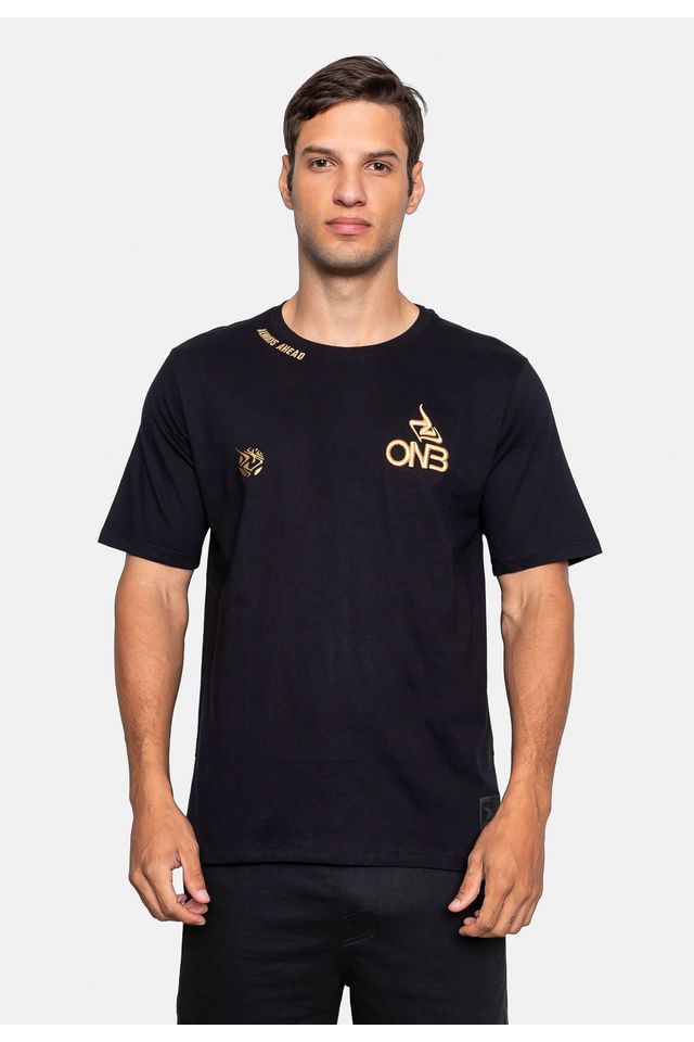Camiseta Onbongo Básica Bordada Preta - P